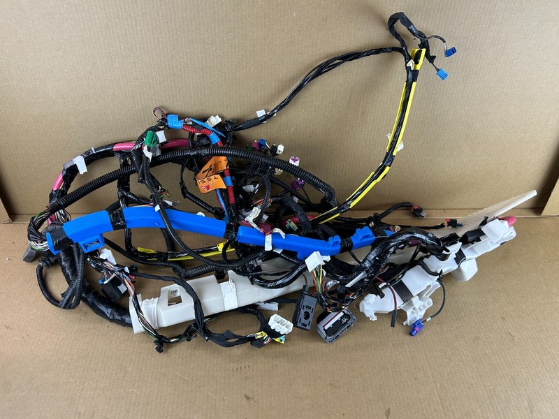 ✅21-23 TESLA 3 RIGHT INTERIOR BODY WIRING WIRE HARNESS P3067955-01-C