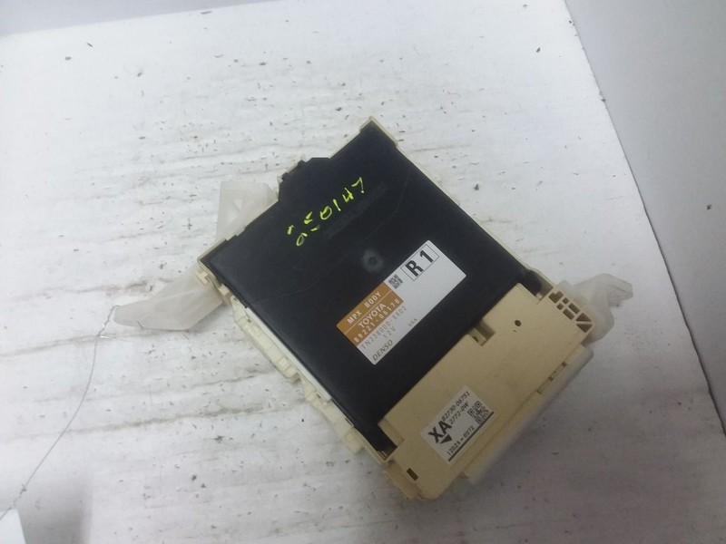 Multiplex Network Control Module US Market Xle Fits 12 CAMRY 89221-06170