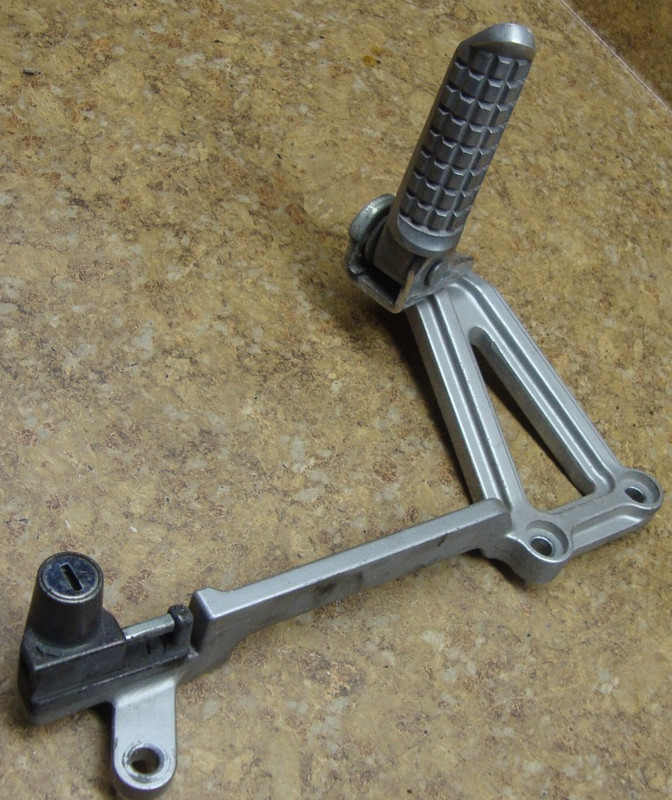 2000 Kawasaki EX250 EX 250 Ninja Left Rear Passenger Foot Peg Back Pedal Mount