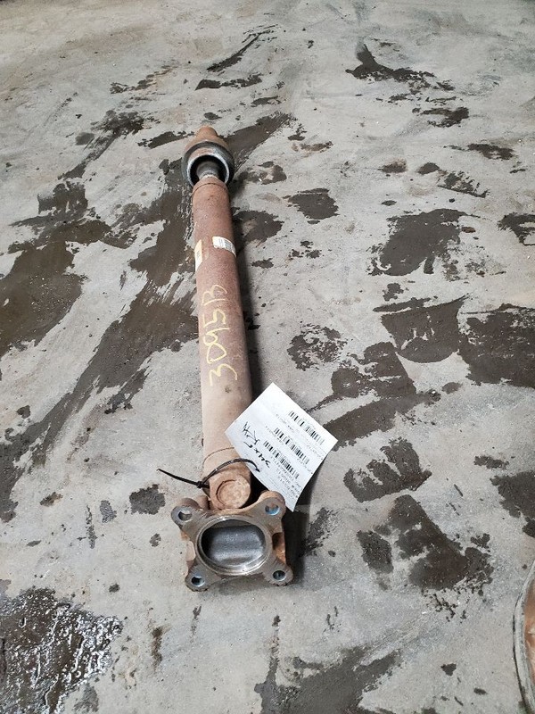 Front Drive Shaft Classic Style 5 Lug Wheel Fits 13-20 DODGE 1500 PICKUP 279465