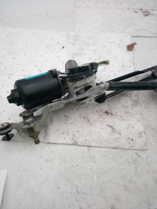 2016 Hyundai Elantra Wiper Motor OEM 98110A5000 Black 71K Miles