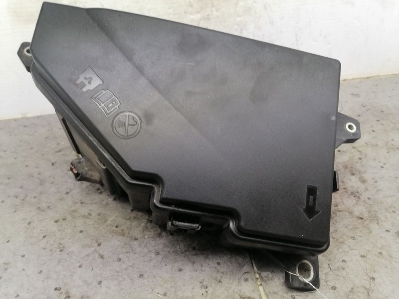 Fuse Junction Box Engine Without Hybrid Fits 16-23 VOLVO XC90 1659147