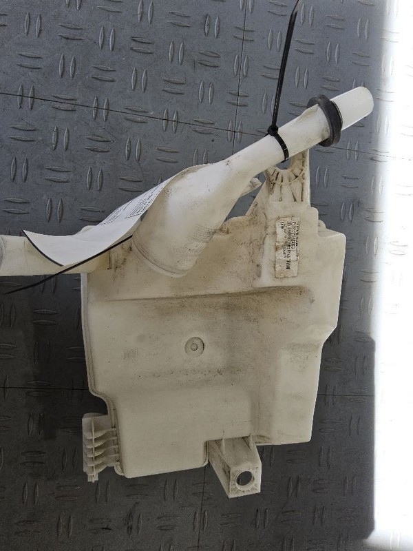 Wash Reservoir Sedan Fits 12-18 FOCUS 3480166