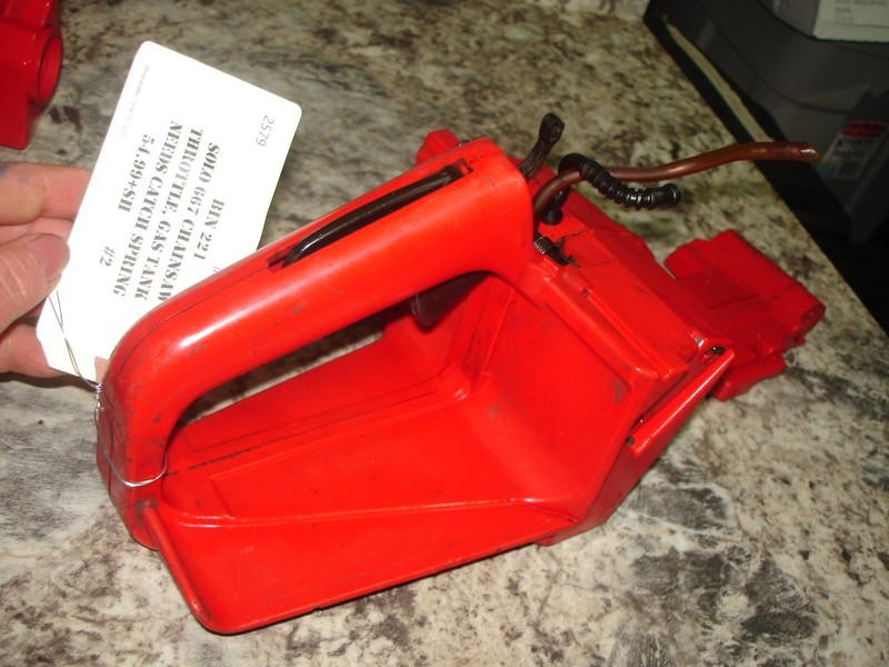 Solo 667throttle gas tank chainsaw part only bin 221 #2