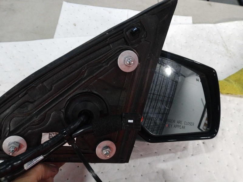 Used Right Door Mirror fits: 2017 Gmc Yukon xl 1500 power w/turn signal opt DL3