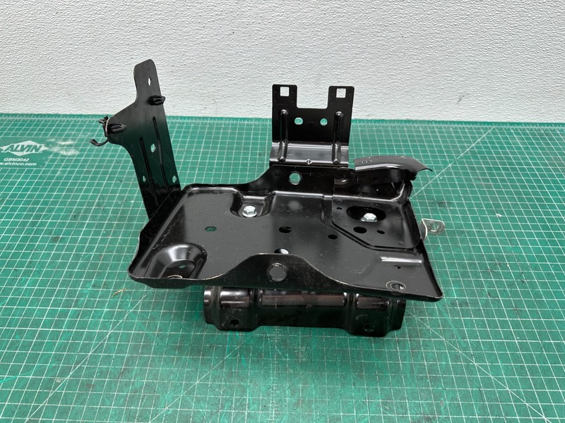19-25 NISSAN LEAF - BATTERY BOX TRAY CARRIER BRACKET HOLDER OEM