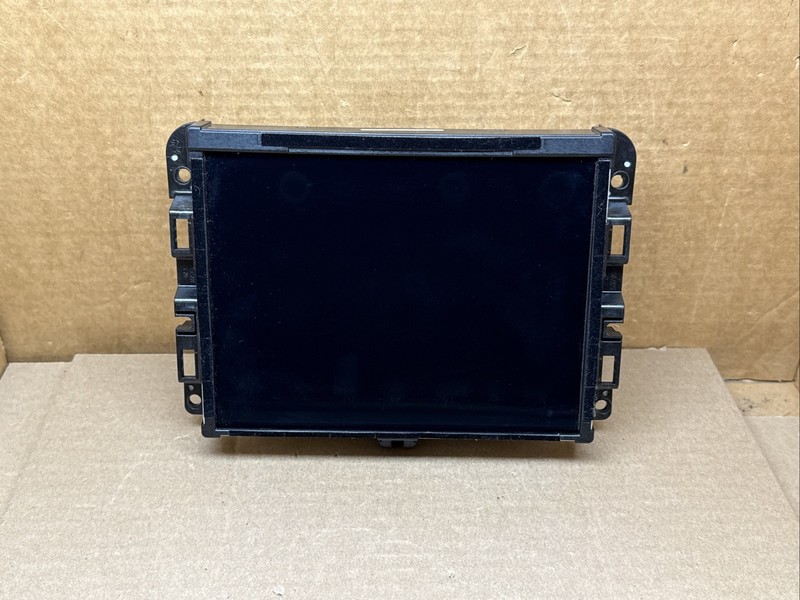 2019 Jeep Cherokee Radio Receiver Player Information Screen VP2 OEM 68297446AH