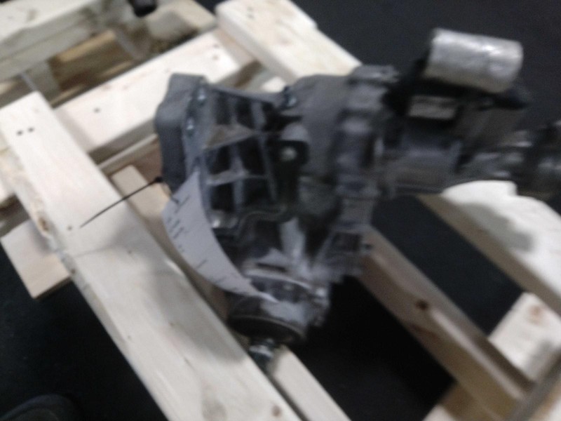 Used Transfer Case Assembly fits: 2021 Chevrolet Traverse 3.6L ID 84425923 Grade