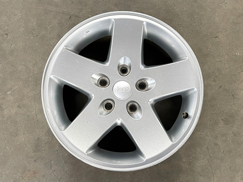 ⭐2007-2018 JEEP RIM WHEEL TIRE 8.5x19 SILVER ASSEMBLY UNIT OEM