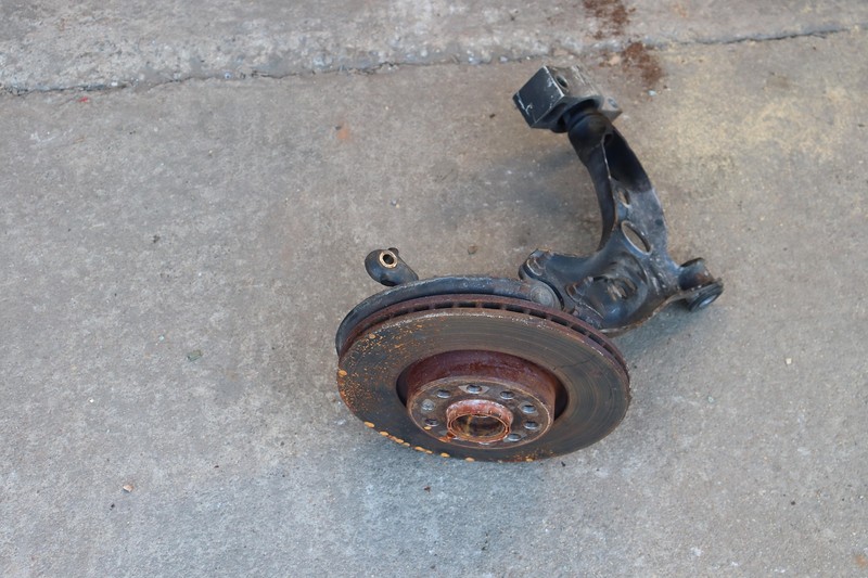 2011-2018 VOLKSWAGEN TIGUAN 2.0L AWD FRONT LEFT SPINDLE KNUCKLE BEARING HUB OEM