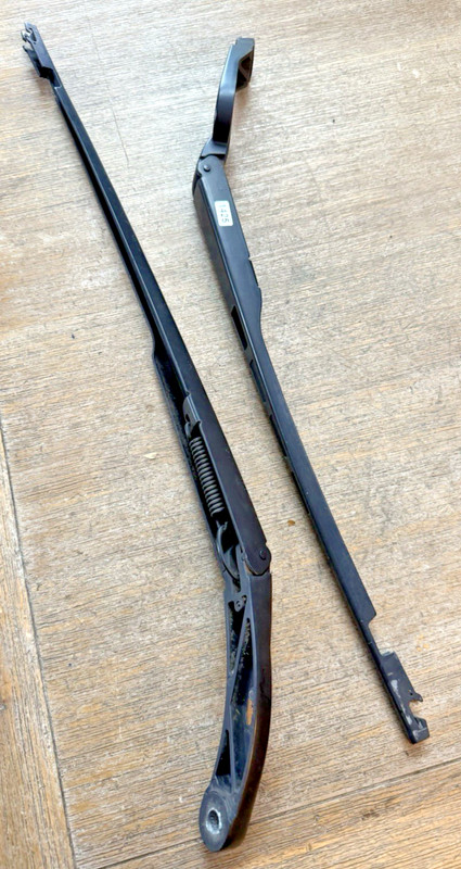 2005-2011 Audi A6 Windshield Rainwater Wiper Arm Left & Right LH RH Side Pair