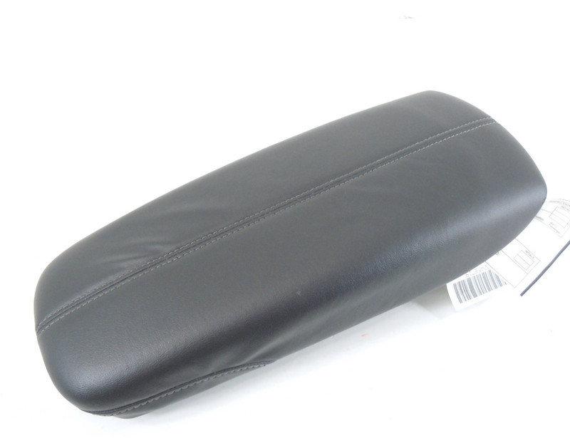 2017 17 Cadillac XTS Center Console Arm Rest Lid Cover OEM