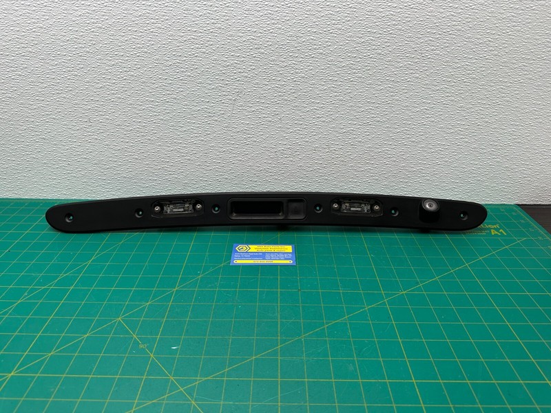 15-18 Volvo S60 V60 TRUNK LID HANDLE LICENSE LIGHT REAR VIEW CAMERA OEM