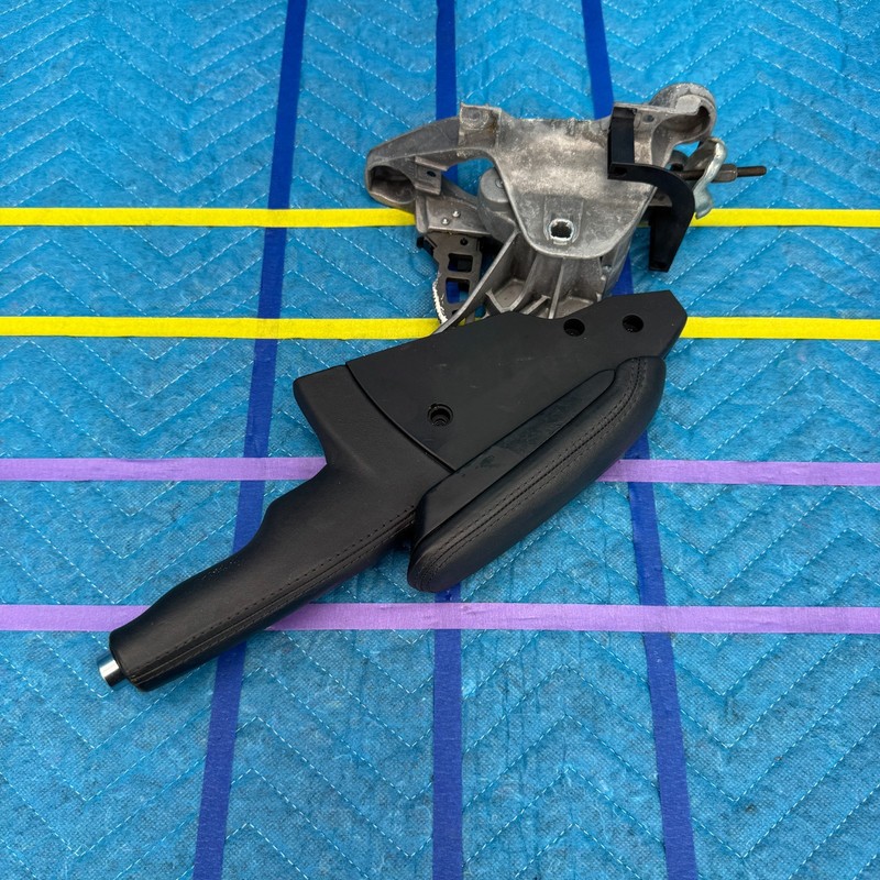 2007–2014 Audi TT Roadster ConvParking Brake Lever Handbrake With Armrest OEM