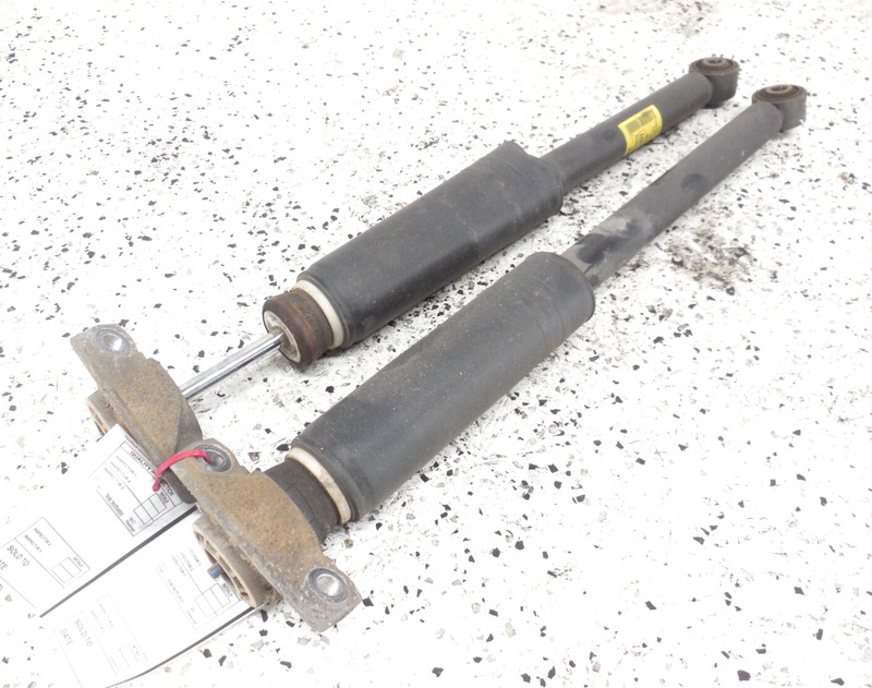 2014 14 Chevrolet Volt Rear Shock Absorber Left Right Pair OEM 22825519