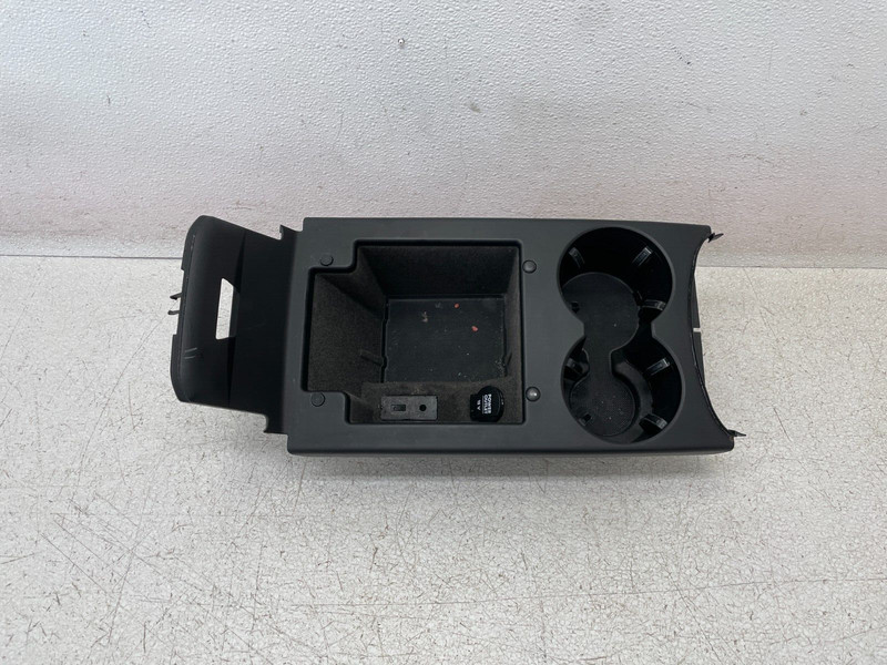 15 16 17 18 Porsche Macan Center Console Cupholder Compartment Tray Box 1372 OEM