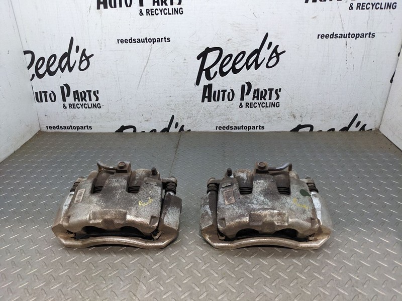 2014-2018 DODGE RAM 1500 4X4 FRONT LH & RH CALPER PAIR OEM 1190804