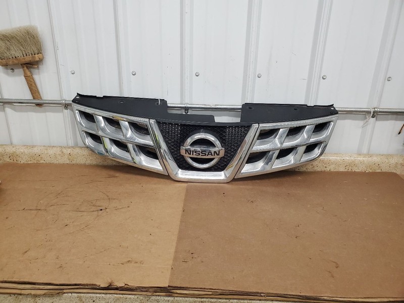 Grille Bumper Mounted Excluding Krom Upper Center Fits 08-10 ROGUE 295344