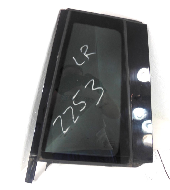 2017-2019 Mercedes-Benz GLS450Rear Door Window Vent Glass Driver Left OEM