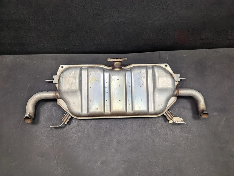 Exhaust Muffler 2016 Mazda 3 PEB6-40-100C 2014 2015 2017 2018