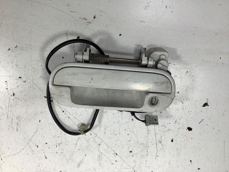 95-98 Honda Odyssey Left Front Outer Door Handle Assy White 72180-SL9-003ZR OEM