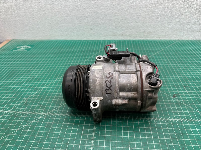 12-15 Mercedes C250 W204 M271 AC A/C AIR CONDITIONING COMPRESSOR PUMP OEM