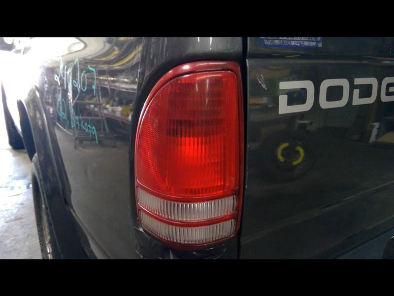 Driver Left Tail Light Fits 97-04 DAKOTA 1381095