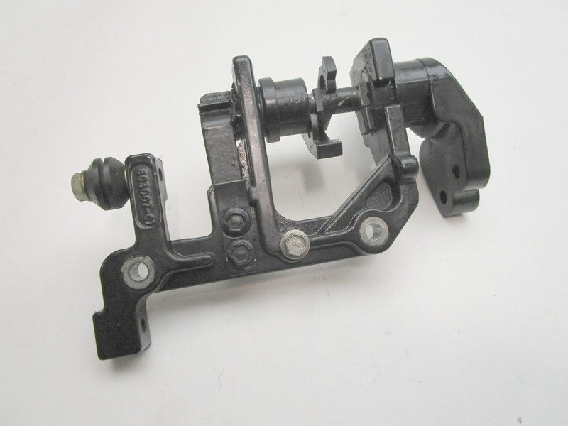 8030072 Mercury Mariner 40 45 50 HP Outboard 4 Strk Shift Shaft Bracket 826588A1