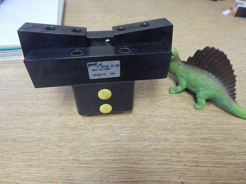 PHD 8641-01-001 581054-01 804 Pneumatic Gripper *FREE SHIPPING*