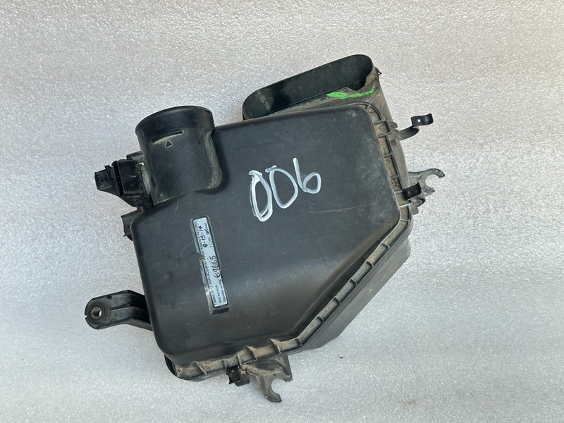 2002 LEXUS SC430 Z40 CONV #406 AIR INTAKE CLEANER BOX W/ MAF