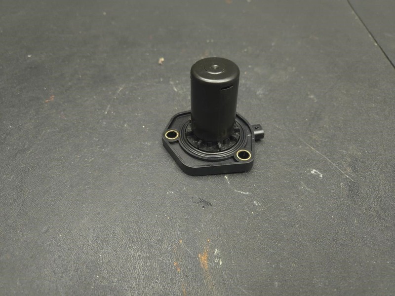 Engine Oil Level Sensor 2018 Mercedes CLA250 0011531932 2014 2015 2016 2017 2019