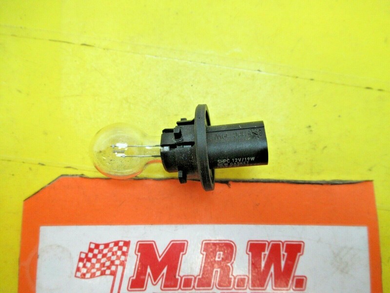 TAIL LIGHT TAILLIGHT BULB REVERSE SOCKET off LID INNER MOUNTED LAMP 07-12 ACADIA