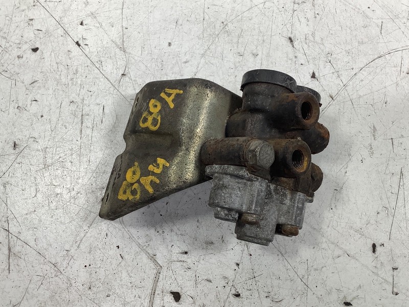 80-81 Honda Accord Proportioning valve OEM