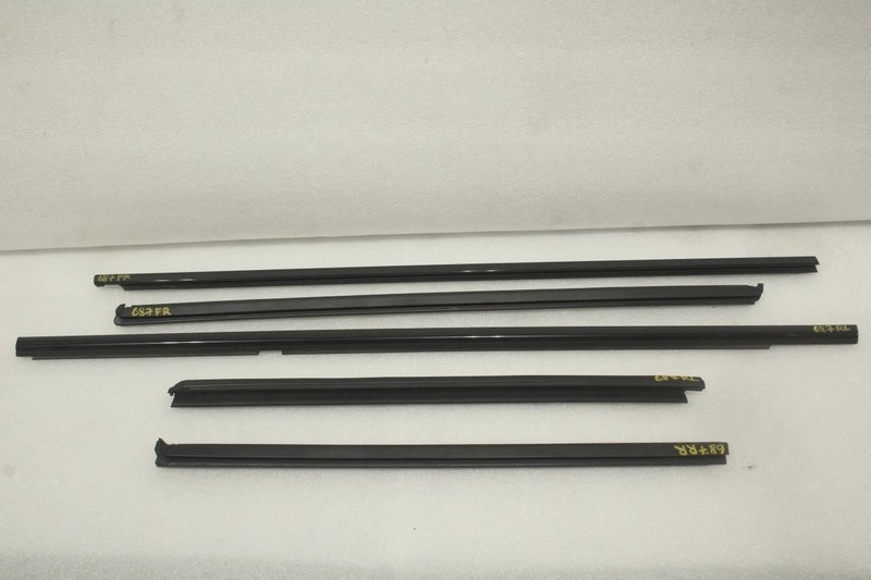 2018 2019 2020 BUICK REGAL DOOR WINDOW BLACK MOLDING TRIMS (EXCEPT DRIVER'S)