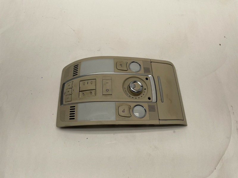 2012AUDI Q7 INTERIOR ROOF DOME LIGHT LAMP OEM