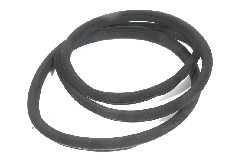 10-13 MERCEDES BENZ E350 W212 FRONT LEFT SIDE DOOR RUBBER WEATHERSTRIP SEAL OEM