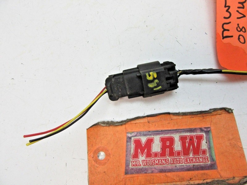 FITS WIRE PLUG CONNECTOR END PIG TAIL GOES HOOD LATCH CUT OFF BODY SIDE VEHICLE