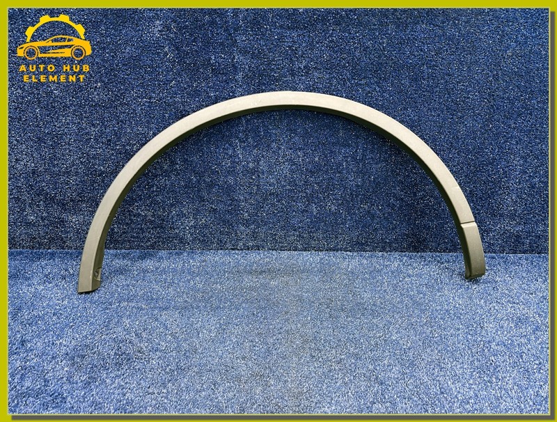 2020-2024 LINCOLN AVIATOR REAR RIGHT PASSENGER SIDE WHEEL ARCH MOLDING OEM