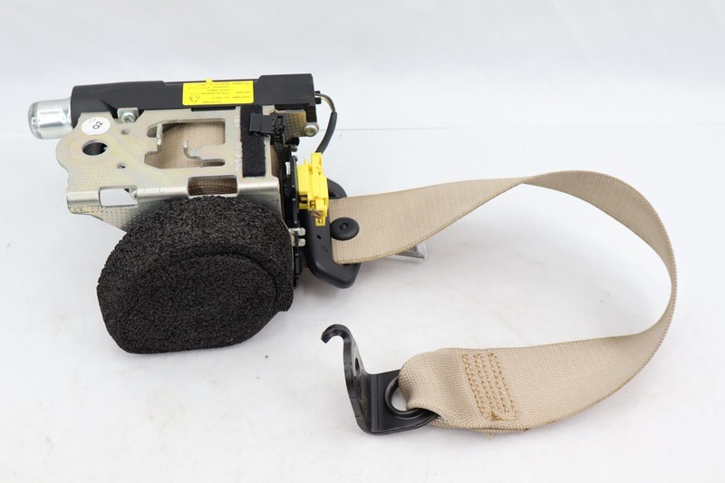 ✅ 12-18 MERCEDES W218 CLS550 RIGHT PASSENGER REAR SEATBELT RETRACTOR BEIGE OEM