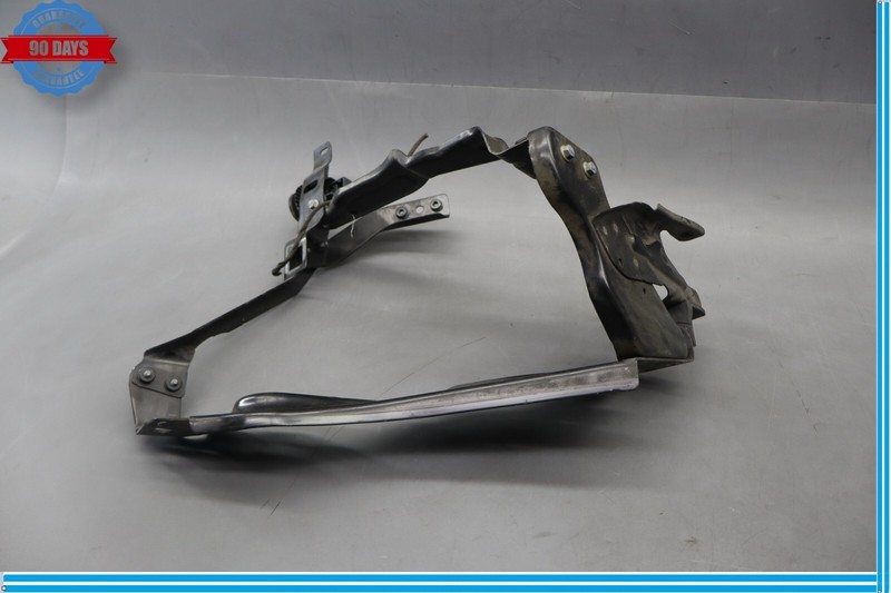 12-14 Mercedes W204 C250 C350 Front Right Side Headlight Support Bracket Oem