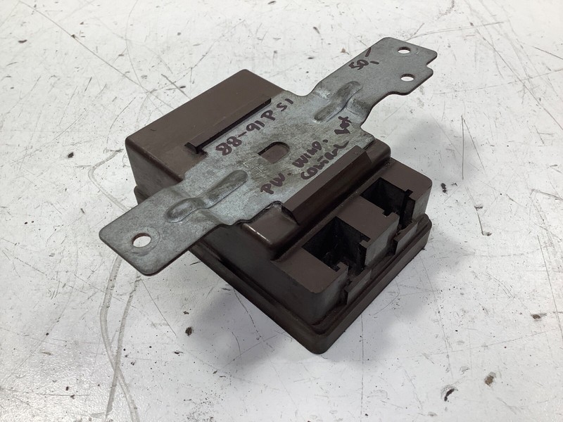 88-91 Honda Prelude SI Power Window Control Unit Box 38370-SF1-A01 OEM