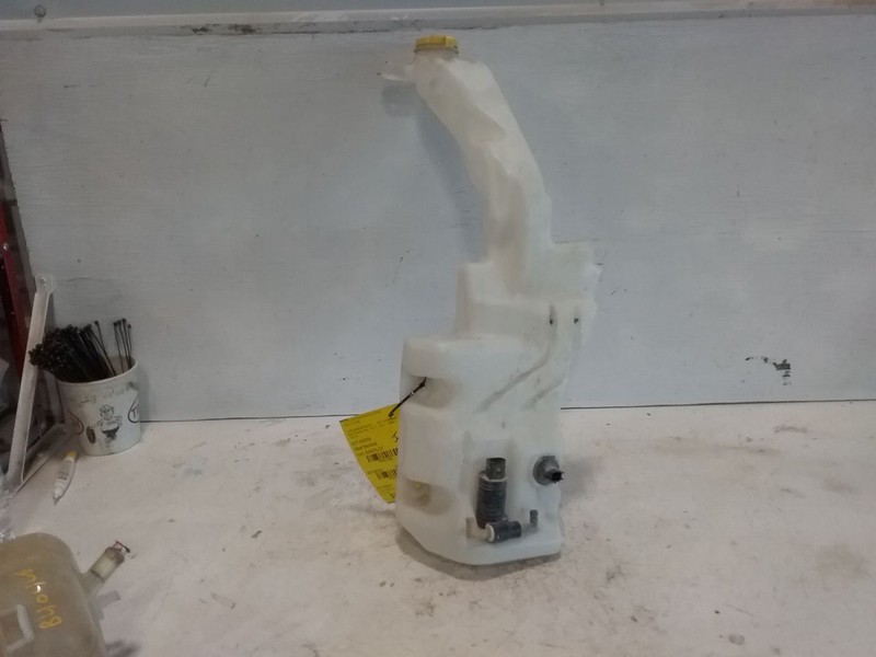 Wash Reservoir LHD Without Headlamp Washers Fits 14-18 CHEROKEE 3373138