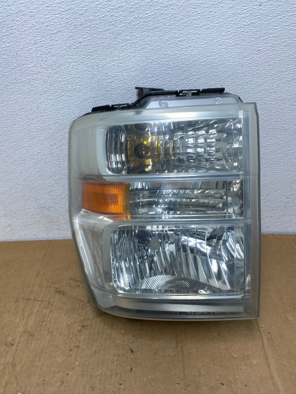 2008-2014 Ford Econoline E150 E250 E350 Right Passenger Headlight Oem AC8604 DW