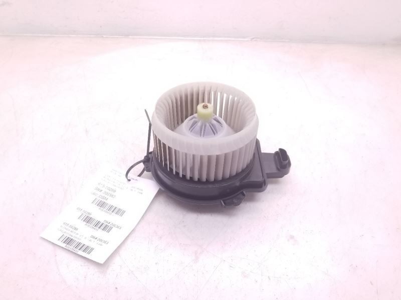 12-18 TOYOTA PRIUS C FOUR AC BLOWER MOTOR