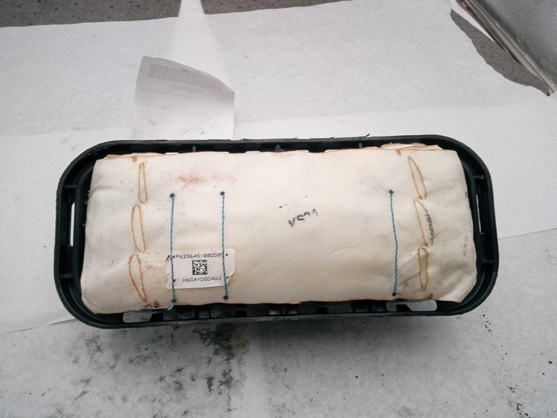 2015 Buick Enclave Right Instrument Panel Air Bag White 169k Miles OEM
