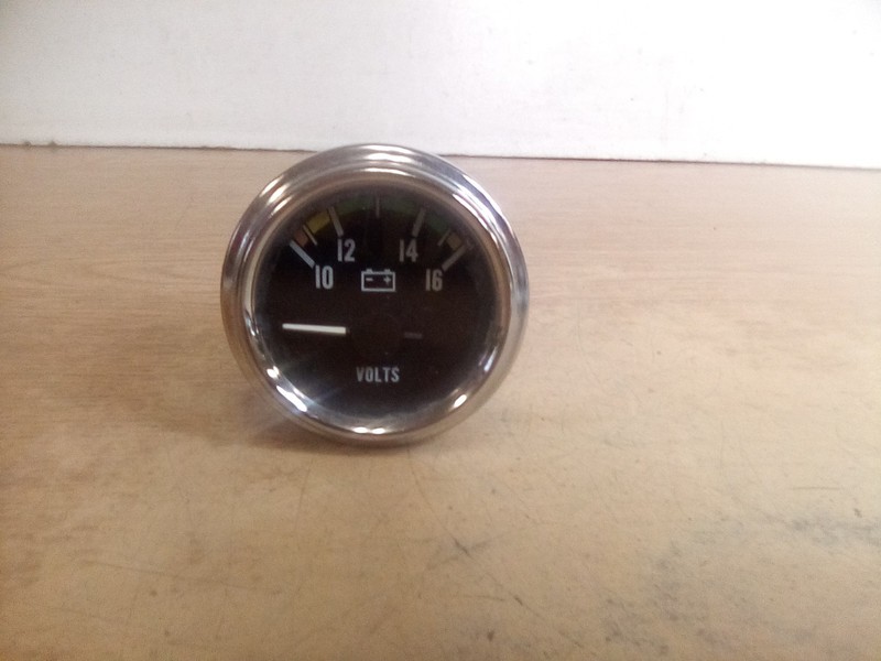 Peterbilt 17-04315-1C0 Volts Gauge