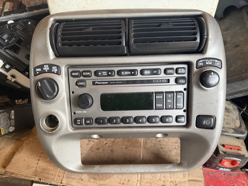 Ford Mercury Explorer Expedition OEM 6 CD Changer Stereo 3L2T-18C815-BD & Bezel
