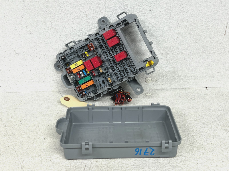 ⭐17-22 ALFA ROMEO GIULIA QUADRIFOGLIO FUSE RELAY JUNCTION BOX BLOCK OEM LOT2716