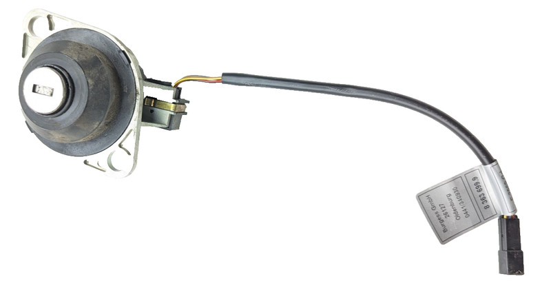 BMW E39 540I trunk lock cylinder with code 8363699