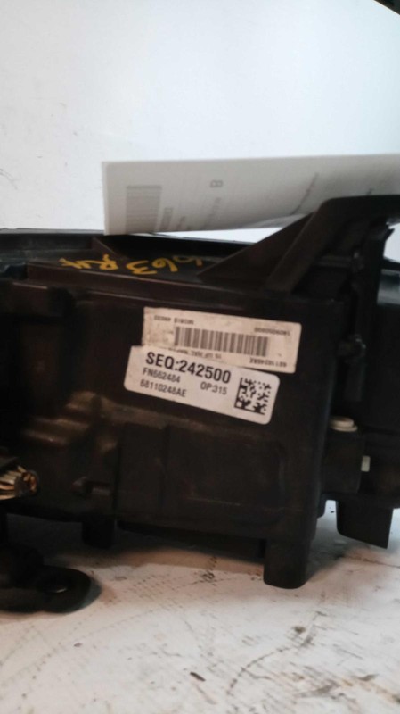 2015 Chrysler 200 Right Headlight Assembly White 124K Miles OEM Part 238130